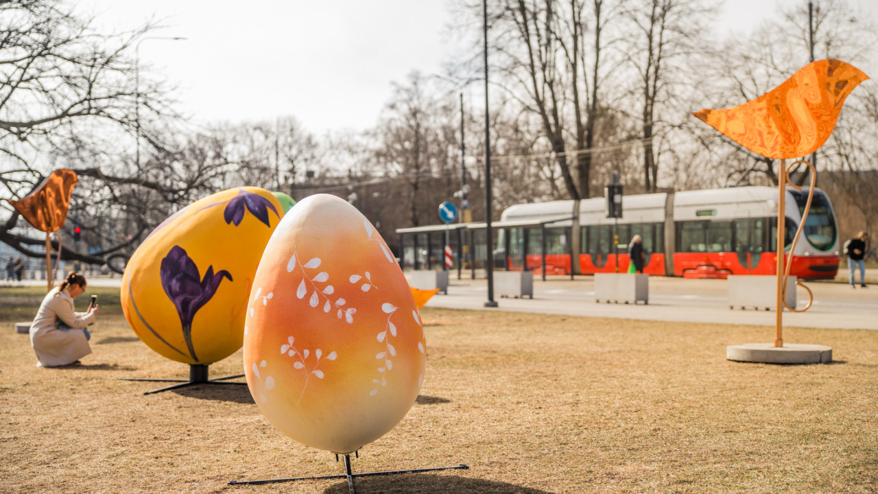 No 1. aprīļa 8. maršruta autobusi kursēs biežāk un svētkos būs izmaiņas kustības sarakstos