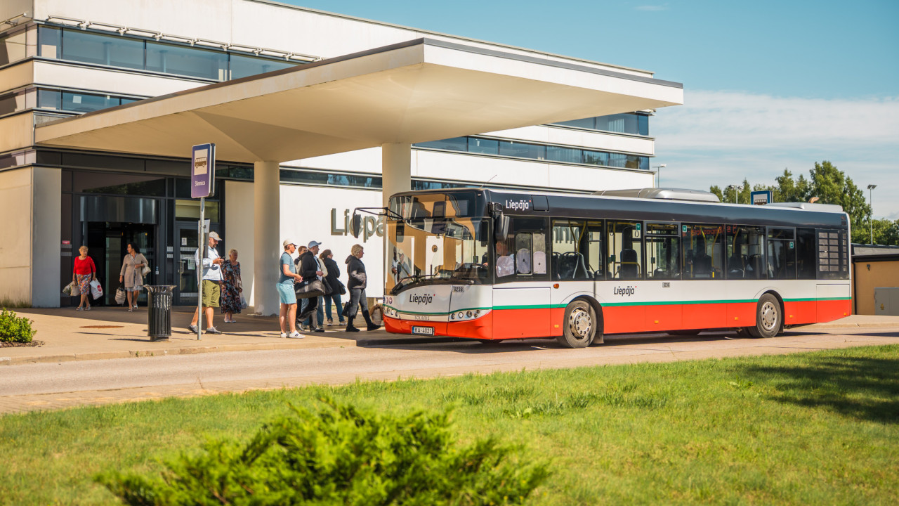 Augustā Liepājas sabiedriskajā transportā par 15,6% vairāk braucienu nekā pērn